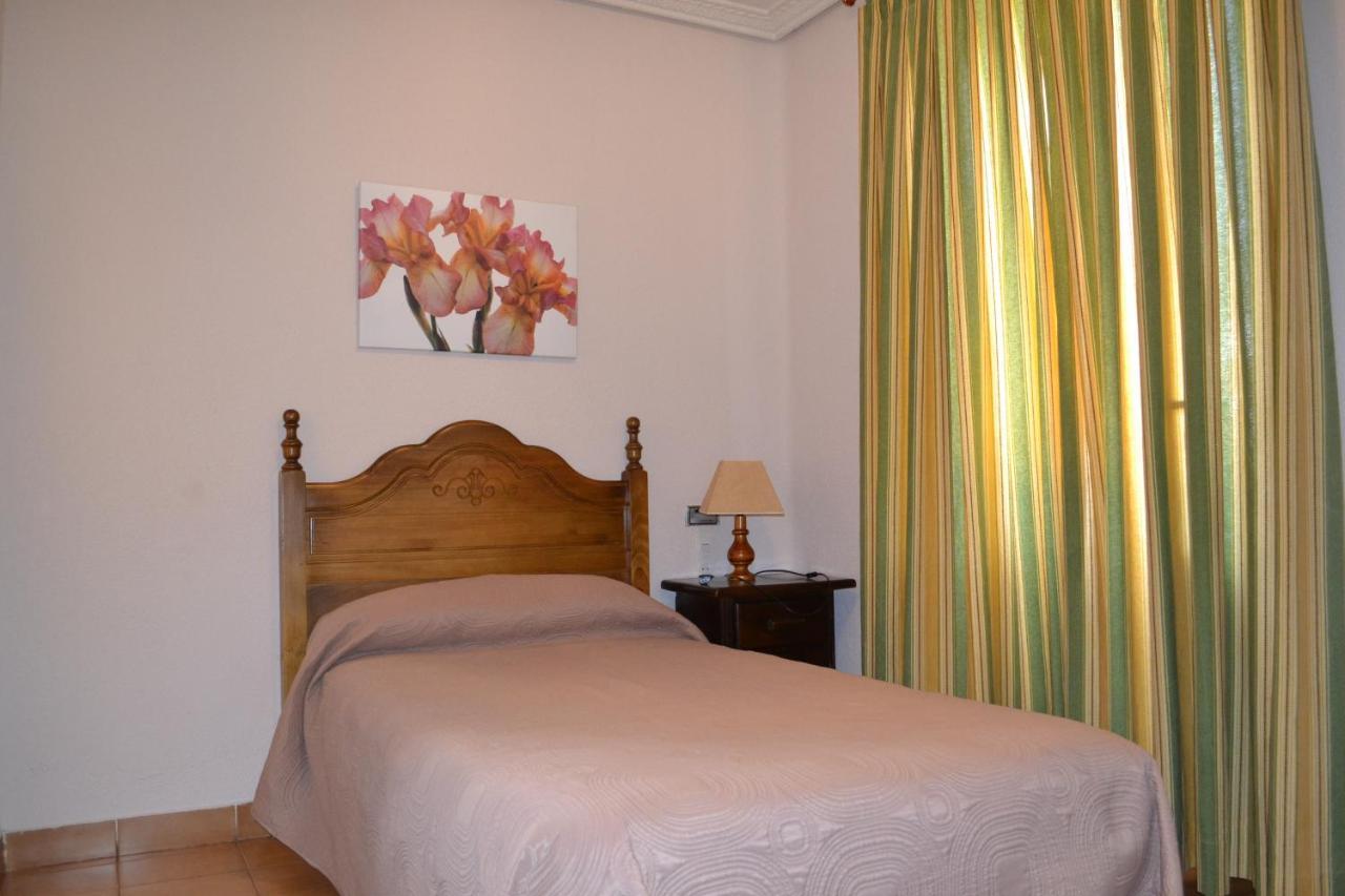 Hostal Aribel Longinos Cercedilla Dış mekan fotoğraf