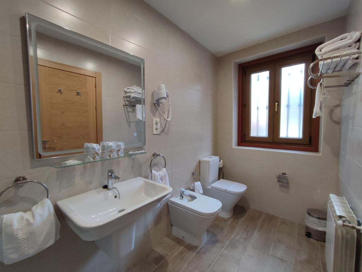 Hostal Aribel Longinos Cercedilla Dış mekan fotoğraf