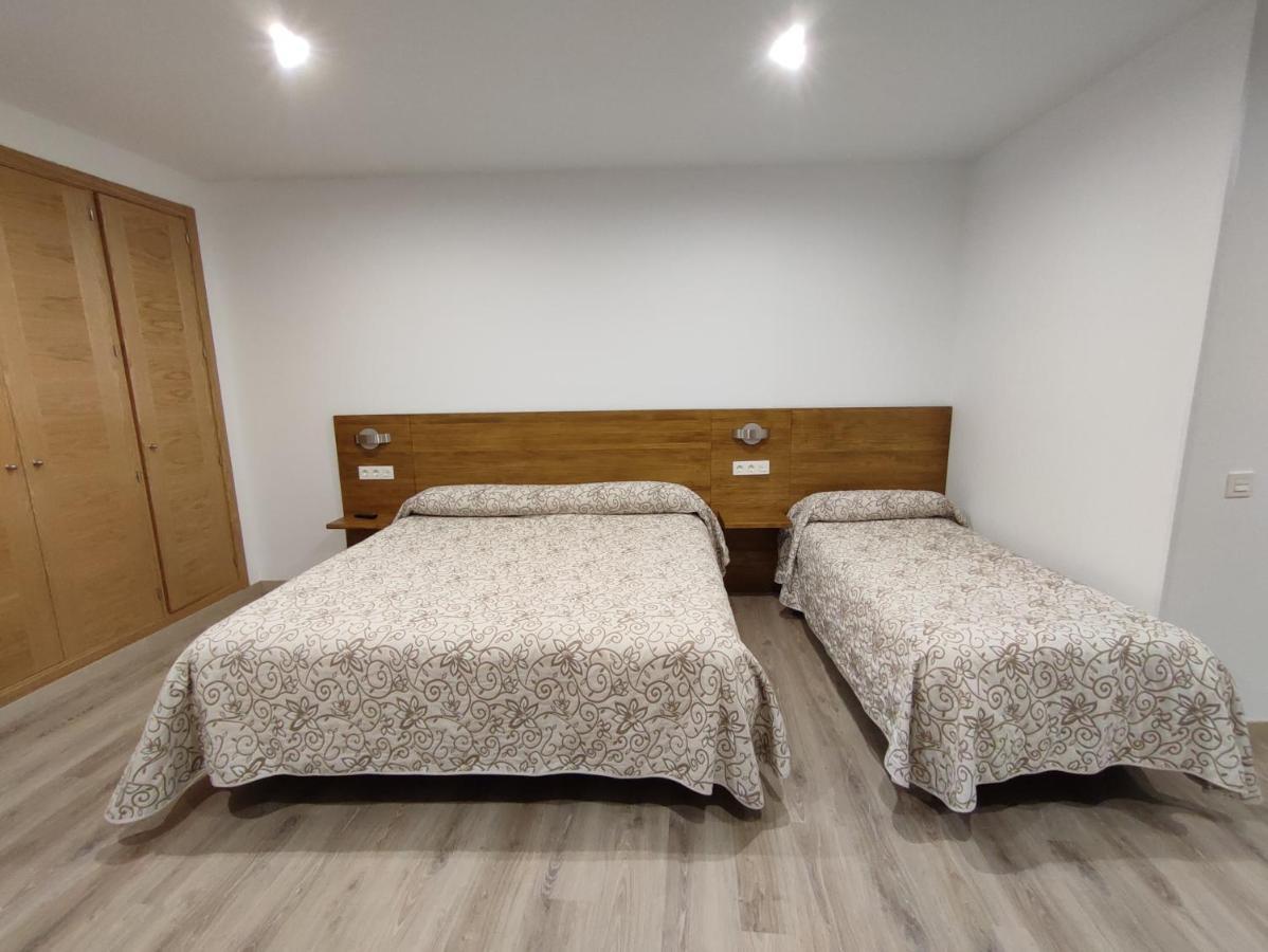 Hostal Aribel Longinos Otel Cercedilla Dış mekan fotoğraf