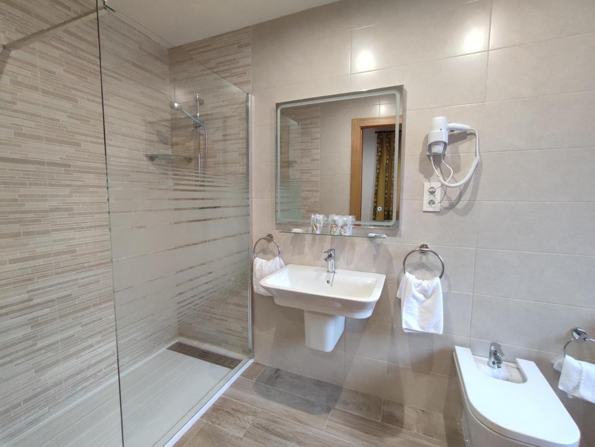 Hostal Aribel Longinos Cercedilla Dış mekan fotoğraf